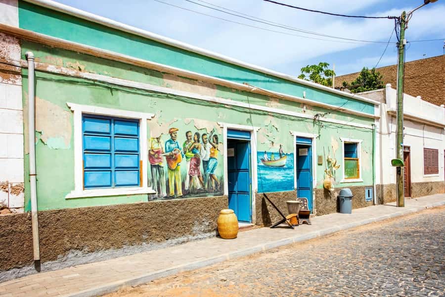 Adults Only Tour of Sal with Lobster Lunch and Salt Lake - Why this Sal day trip works well