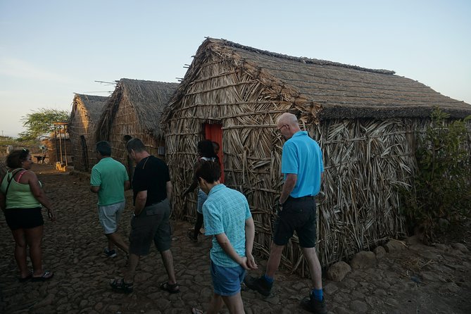 Best of Santiago Island: Cidade Velha, Workshop & Tarrafal Beach Tour - Cooking cuscuz and fidjós with a local family