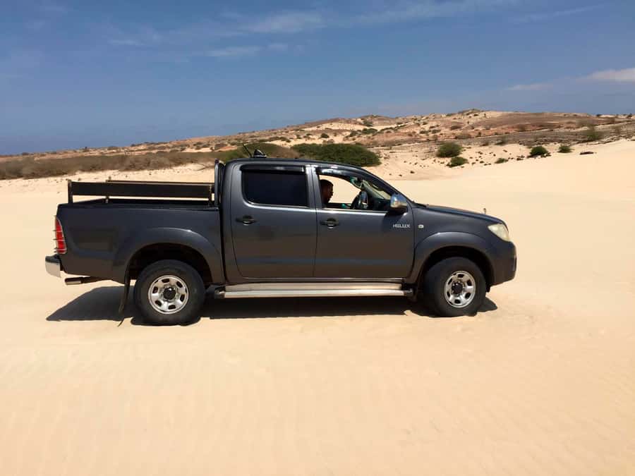 Boa Vista Island: Guided Santa Monica Beach & Caves Tour - Rabil handicrafts and a first look at local work