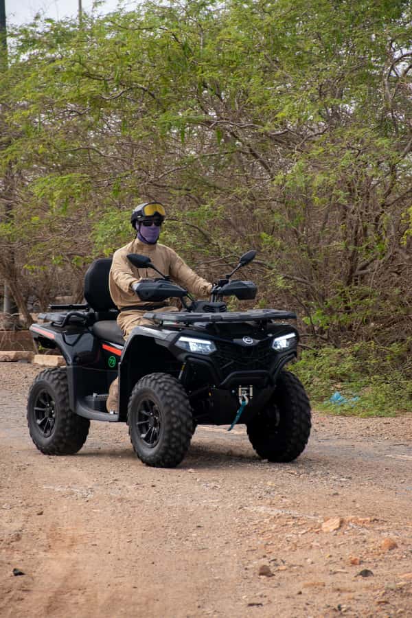 Boa Vista Quad Tour: Santa Monica & South Desert (4-Hour) - Praia de Varandinha, cliffs and coastal caves
