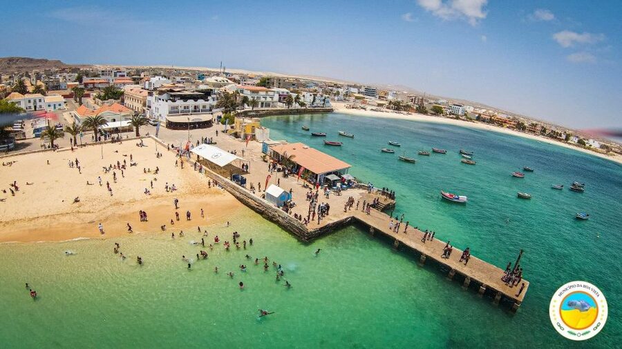 Boavista: City Tour with a Splash at Estoril Beach - Estoril Beach and the Final Splash