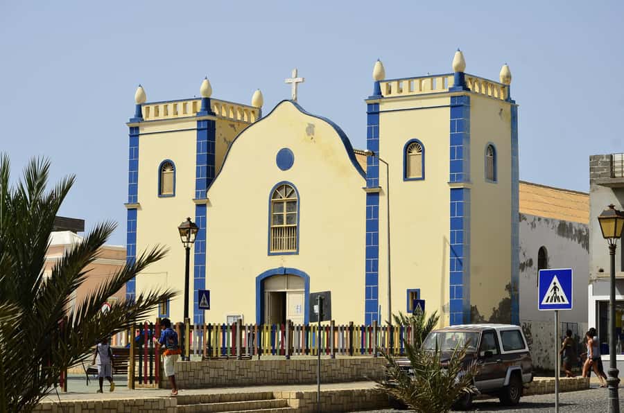 Boavista: Rabil, Shipwreck, City, Snacks & Drinks - 4x4 Tour - Fatima’s Chapel, with a little uncertainty