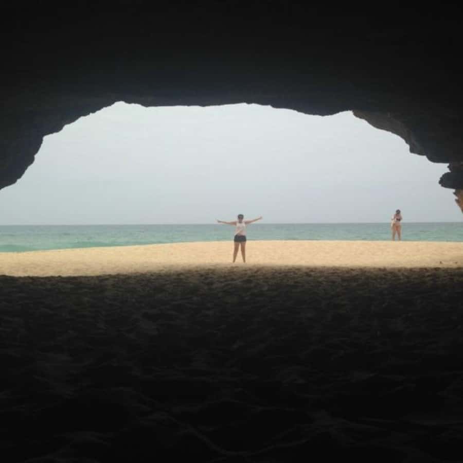 Boavista: Santa Monica beach, Varandinha cave, Sand dunes - Varandinha Cave and the island’s rugged edge