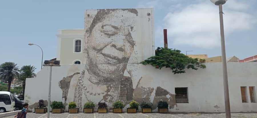 Cesária Évora: Life of a Diva - Starting in Mindelo with the city walk