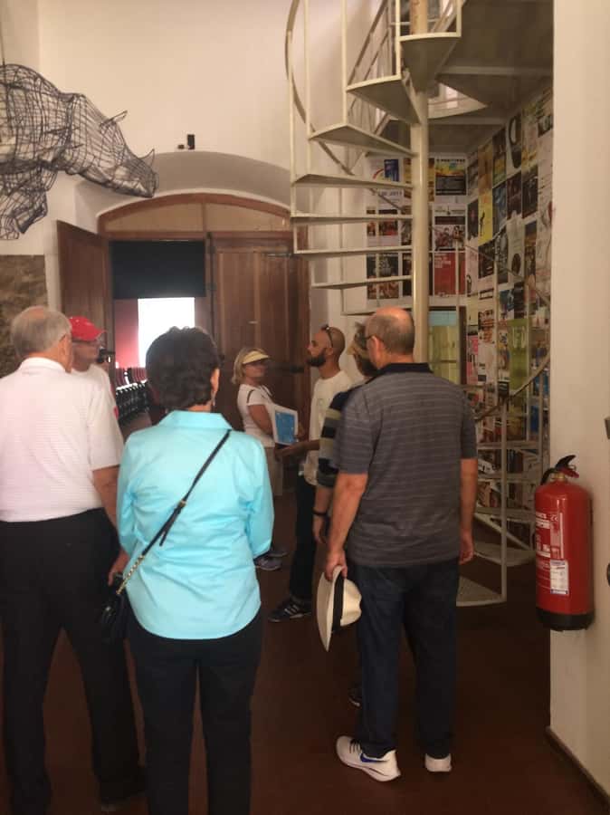 City Walking Tour of Mindelo: Cultural Capital - Praça Amílcar Cabral and the route back