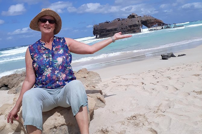 Combi Relax Tour - Varandinha’s caves are the unusual coastal stop