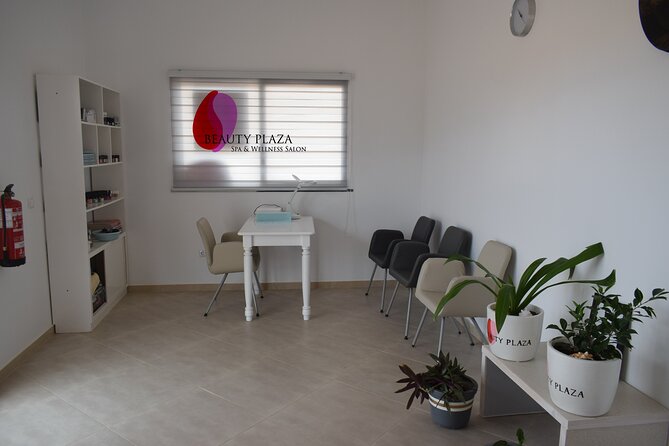 Deep Tissue Massages 50 minutes - A practical stop after flights and busy days