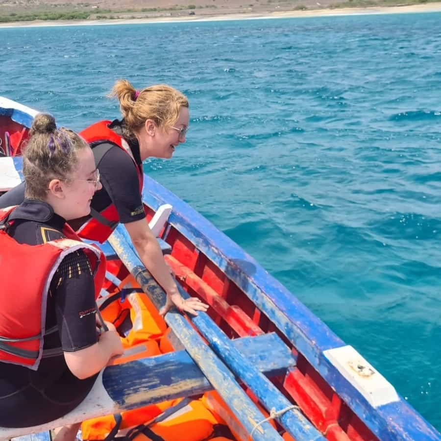 From Mindelo: Snorkel and Swim with Sea Turtles - Water temperature and equipment