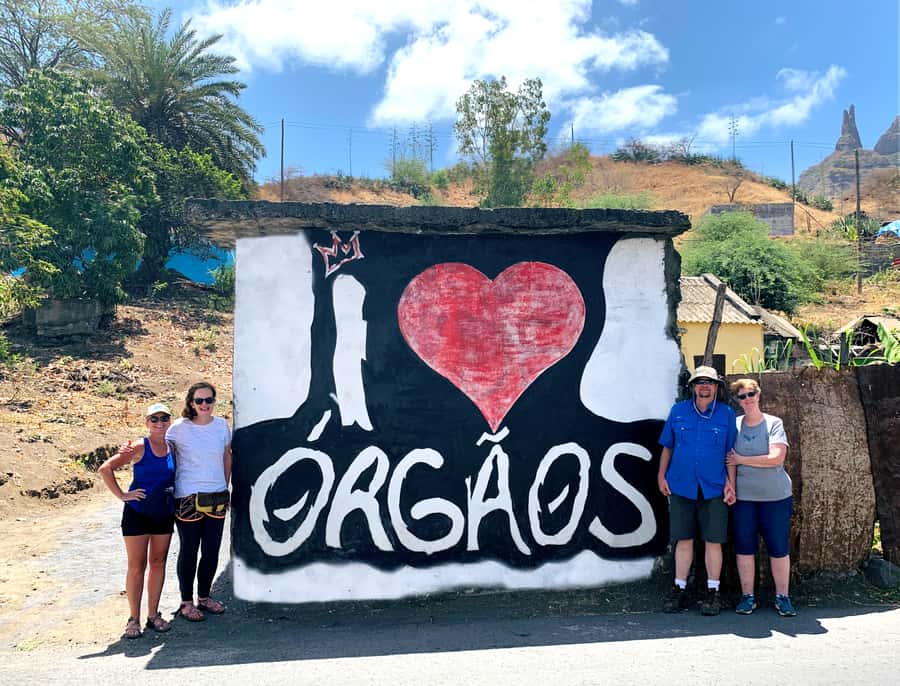 From Praia: Banana Plantation Tour and Cuscuz Workshop - The people make the morning