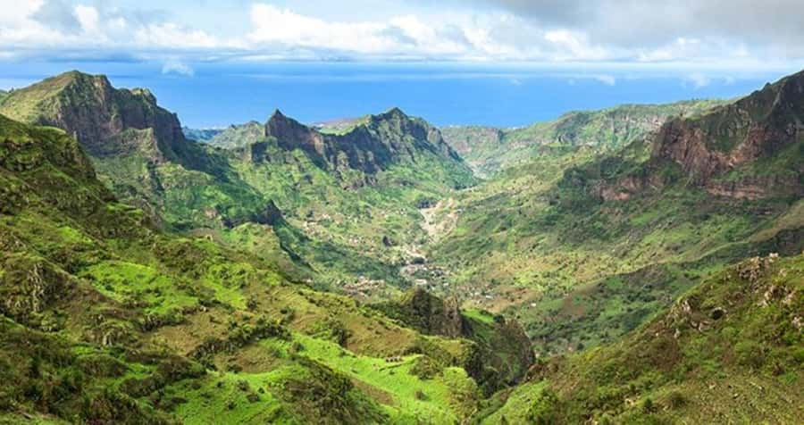 From Praia: Explore the island with local Tour guide - Assomada Market and everyday trade