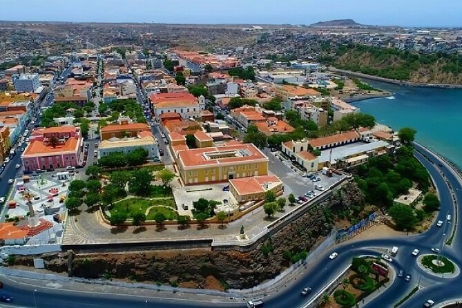 Guided city Tour Praia, Highlights tour - A view across Praia and Gamboa Beach