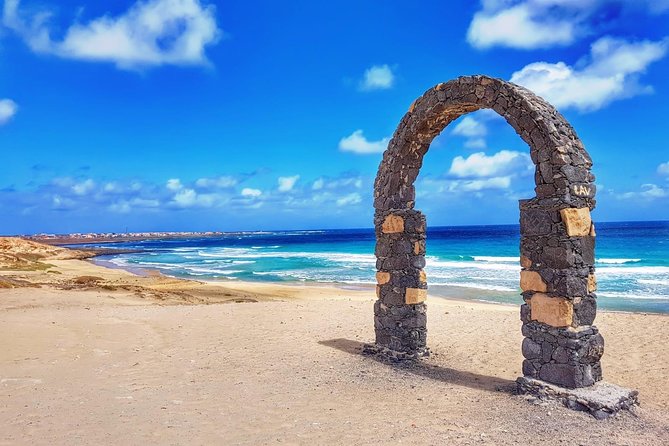 Half Day Island Tour, Sao Vicente, 4h - The winding drive to Monte Verde