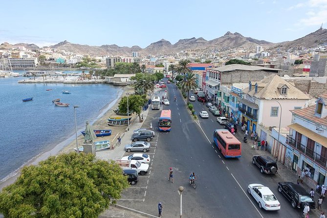 Half Day Island Tour, Sao Vicente, 4h - Guides, drivers, and the group experience