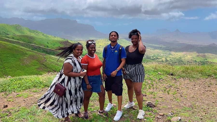 Hike to the highest point of Monte verde - Tea, coffee, and a taste of grogue