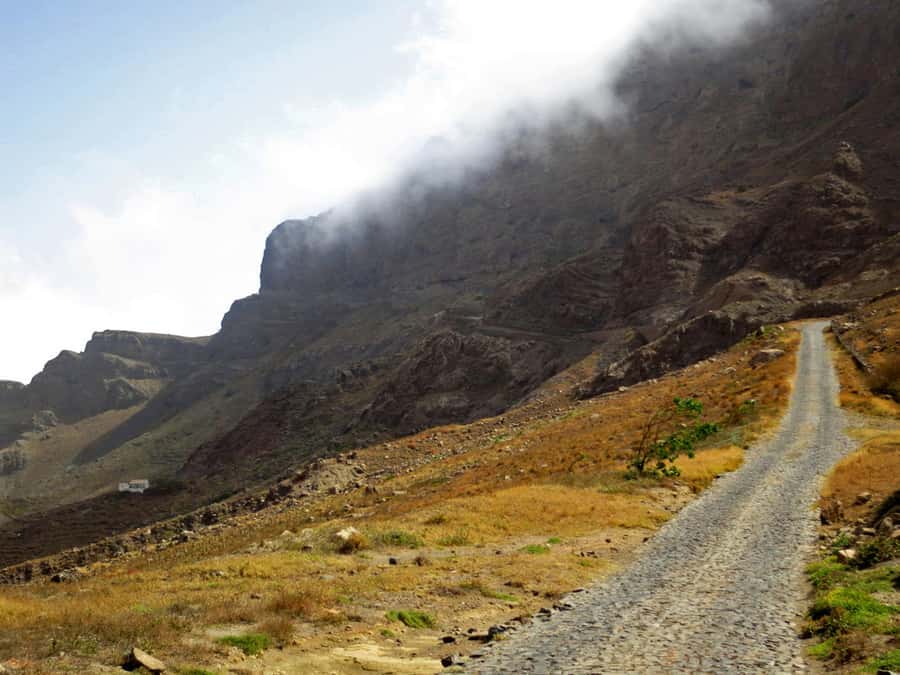 Hike to the highest point of Monte verde - Starting at the foot of the mountain