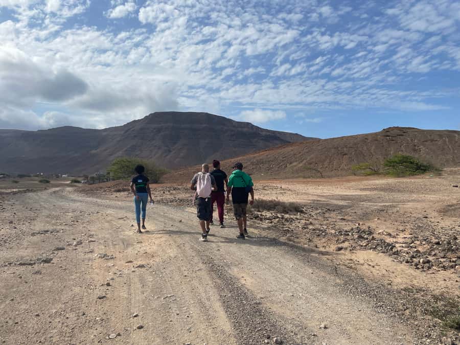 Hike Volcano Viana - Reaching the 163-meter crater rim