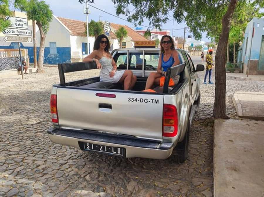 Island tour & cattle & Taste local flavors - Rabil pottery and the island’s handmade souvenirs