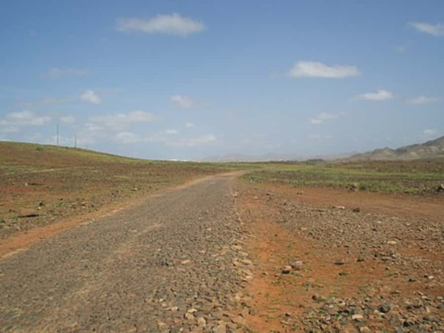 Island tour & cattle & Taste local flavors - Road 66 and Boa Vista’s volcanic scenery