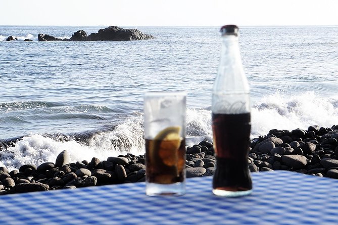 Like Locals: Praia and Cidade Velha Tour + Local Pontxi Tasting - Sucupira Market and the souvenir stop