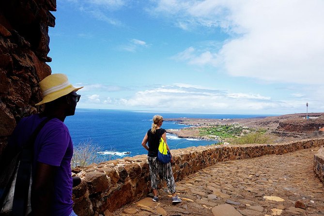 Like Locals: Praia and Cidade Velha Tour + Local Pontxi Tasting - Walking through Cidade Velha’s historic center