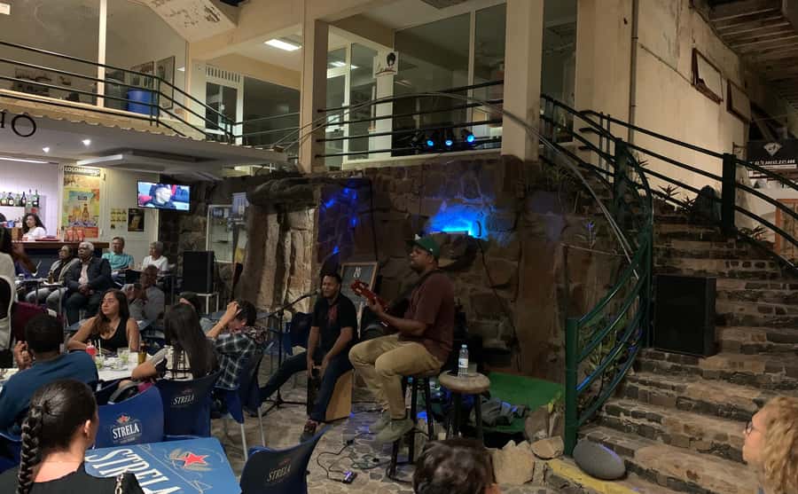 Mindelo Cultural: city tour "Mindelo by Night" - Grogue, ponche, and a pause with locals