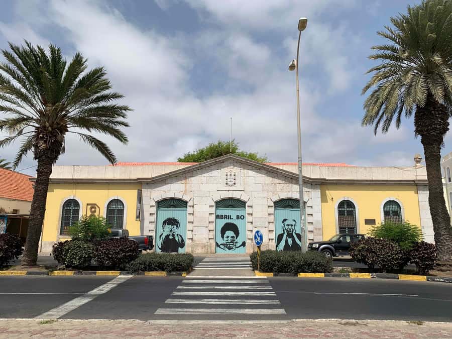 Mindelo Cultural: city tour with live music and dance class - What makes this Mindelo tour different