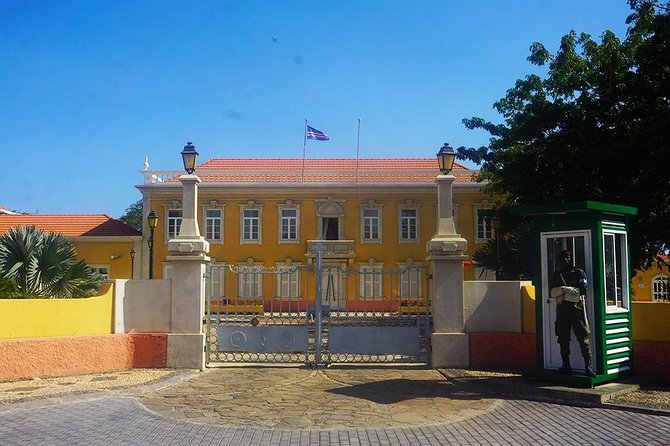 Praia: Guided Historic Walking Tour & Lunch with Locals - How much time you really need
