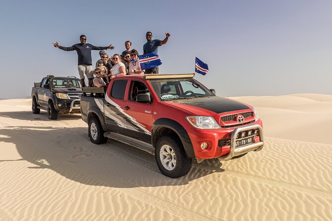 Private 4WD Tour Sun and Fun in Boa Vista - Varandinha Beach and its caves