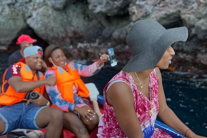 Private Tour in Praia, Cape Verde - Crossing Serra de Malagueta at 1,000 meters