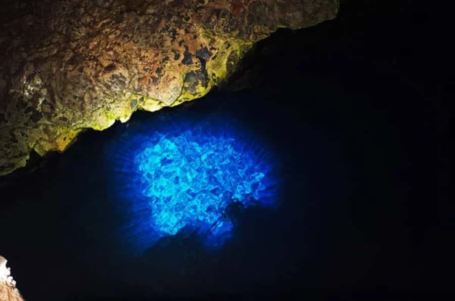 Sal: Half-day tour around the island - Buracona and the Blue Eye