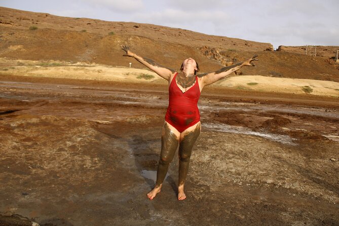 Sal Island, Salinas, Buracona and lemon shark - Salinas Relax lets you float in salt water