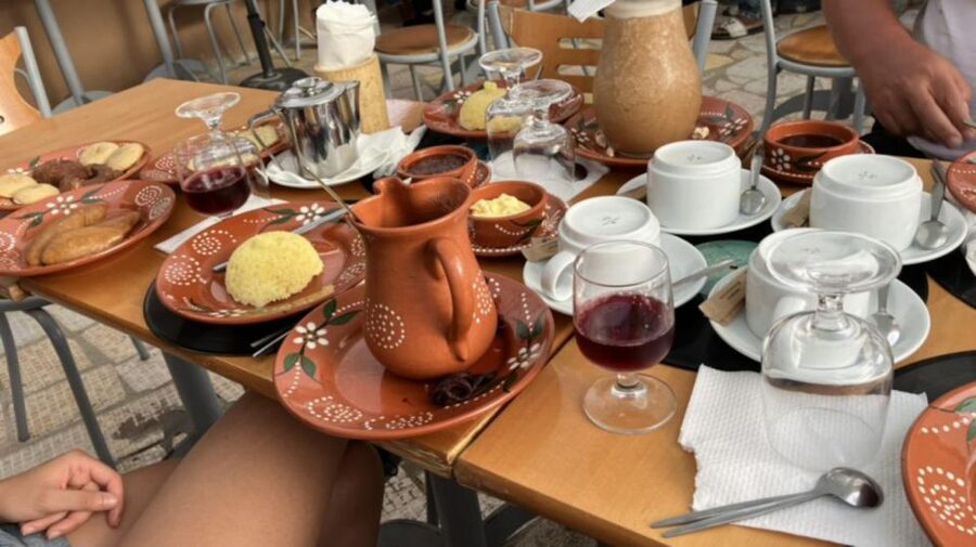 Sal island: Santa Maria city tour, street art and tapas - Practical details that shape the day