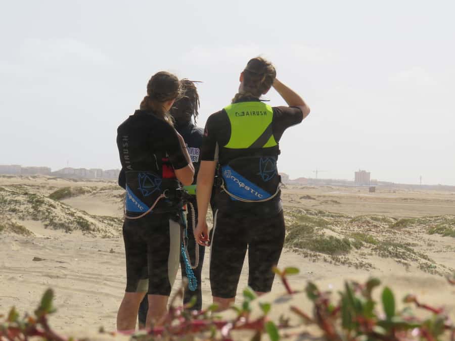 Sal: Kitesurfing Lessons - The four-lesson path from kite control to riding