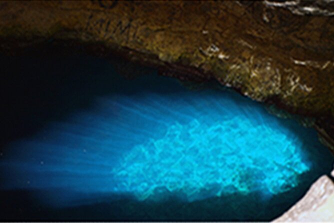 Santa Maria, Sal: All inclusive Salt Lake, Blue Eye and Shark Bay - Buracona and the Blue Eye depend on the sun