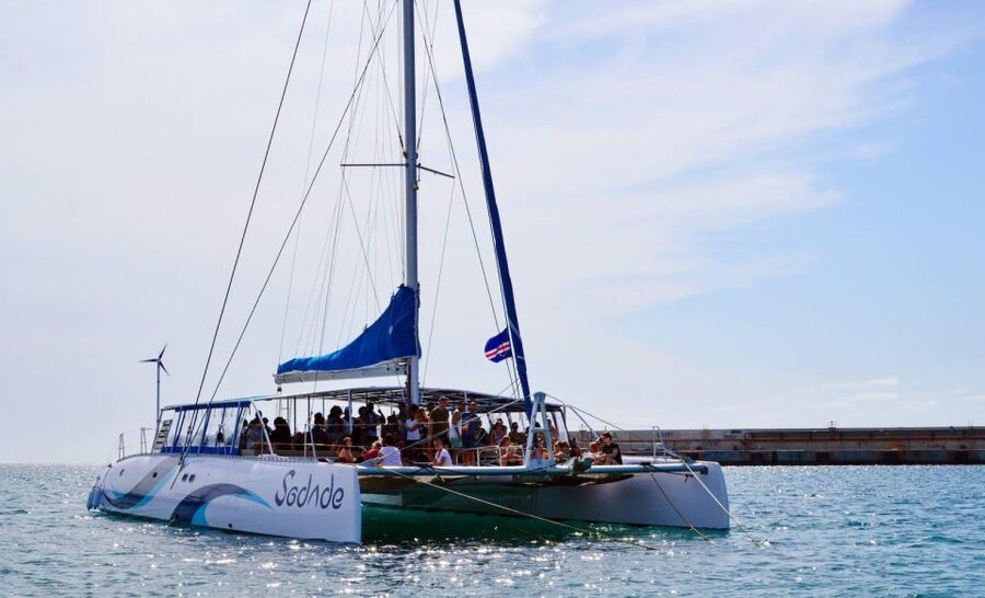 Santa Maria: Sal Island All-inclusive Adults-only Catamaran - Sailing the west coast between Palmeira and Monte Leão