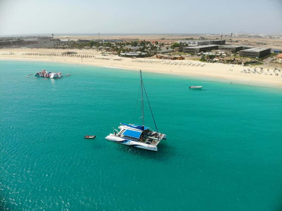 Santa Maria: Sal Island All-inclusive Adults-only Catamaran - From your hotel to Palmeira harbor