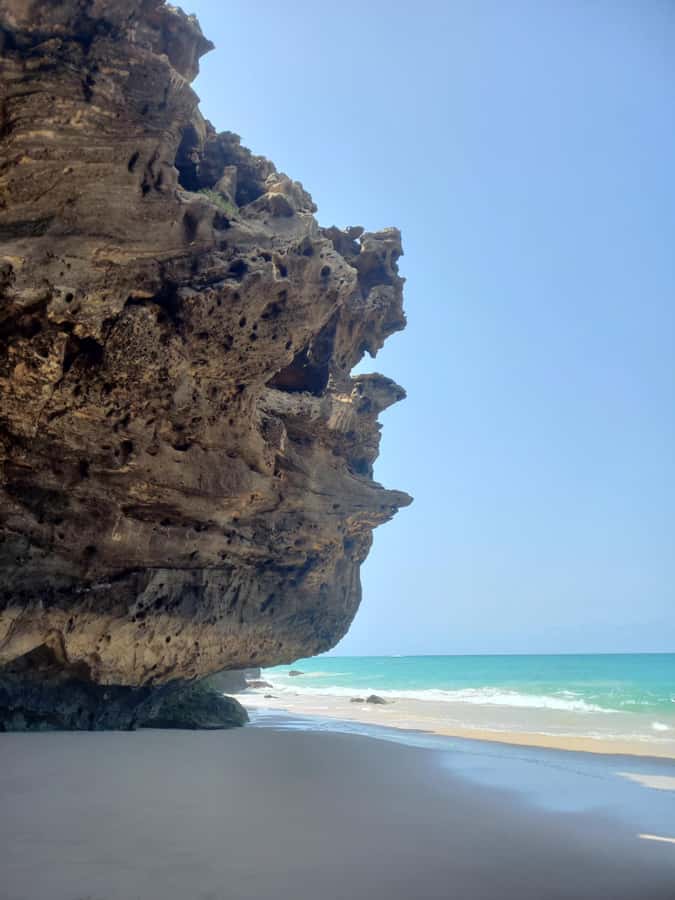 Santa Monica Beach Tour - Varandinha’s caves are the photo stop