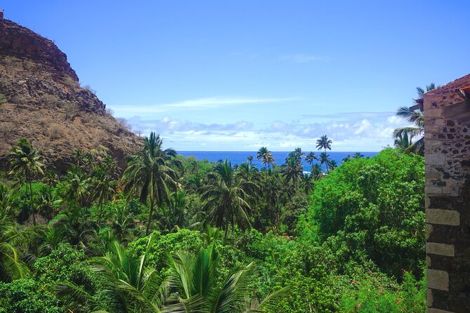 Santiago Island: 4-Hour Calabaceira Valley Hike & Guided Tour to Cidade Velha - Sé Cathedral ruins and the scale of the old city
