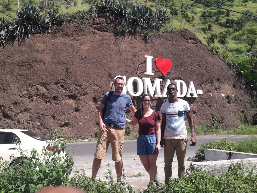 Santiago Island: Full-Day Sightseeing Experience - Assomada Market and the everyday island