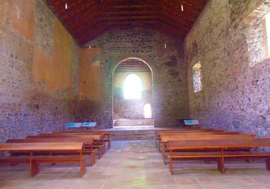 Santiago Island: Highlights of Cidade Velha with Local Guide - What the guides add