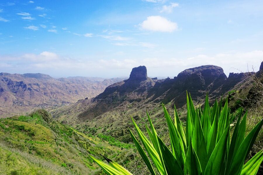 Santiago: Trek from Serra Malagueta to Rabelados Community - Across the ridges between two green valleys