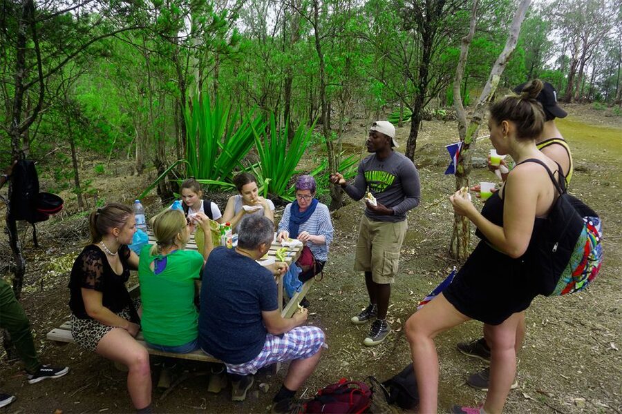 Santiago: Trek from Serra Malagueta to Rabelados Community - The long descent toward Rabelados