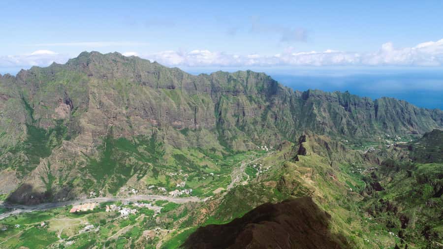 Santo Antão: Full Day Island Tour & Visit to Cova de Paúl - Fontainhas, one of the island’s famous views