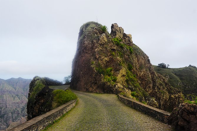 Santo Antão: Full-day Island Tour & Visit to Cova de Paúl Volcano Crater - What the private format is worth