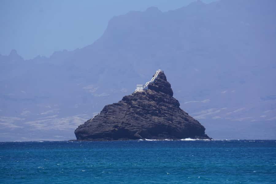 São Vicente: Private Highlights Tour from Mindelo Port - Mindelo’s squares, church, and market
