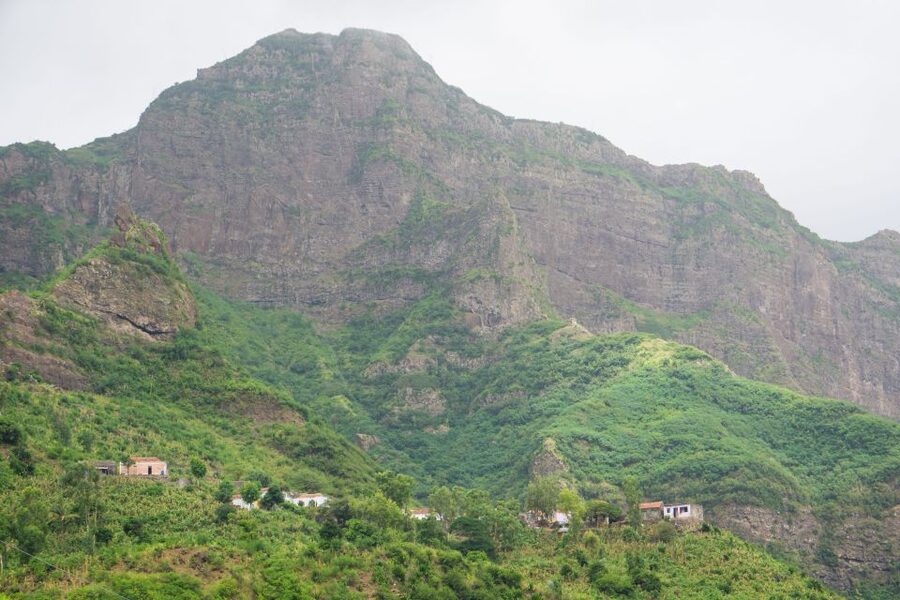 Serra Malagueta Natural Park: Hike to Gongon Valley & Lunch - From Praia to the 1,000-meter trailhead