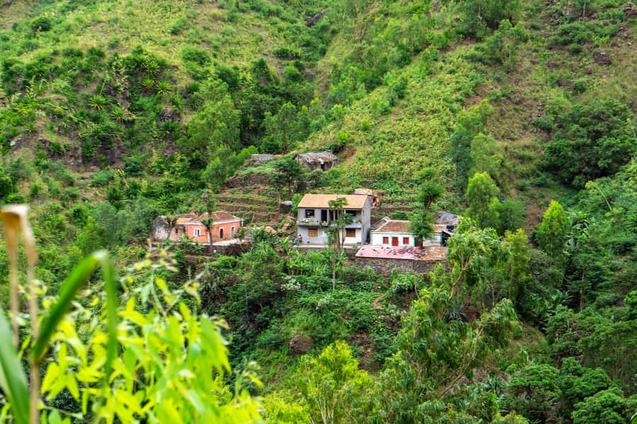 Serra Malagueta: Principal Valley Hike & Lunch with Locals - Principal Dam and the east-coast return